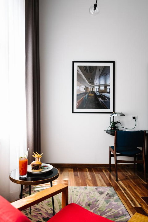 The Old Clare Hotel, Independent Collection By EVT - Accommodation Rockhampton 10