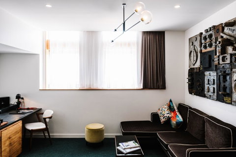 The Old Clare Hotel, Independent Collection By EVT - Accommodation Rockhampton 33