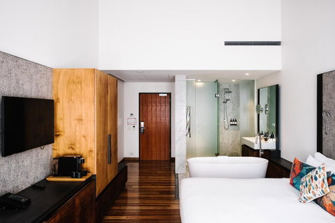 The Old Clare Hotel, Independent Collection By EVT - Accommodation Rockhampton 11