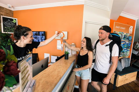 Mad Monkey Broadway - Accommodation Rockhampton 30