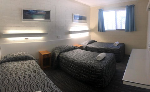 Coastal Bay Motel - Accommodation Rockhampton 21