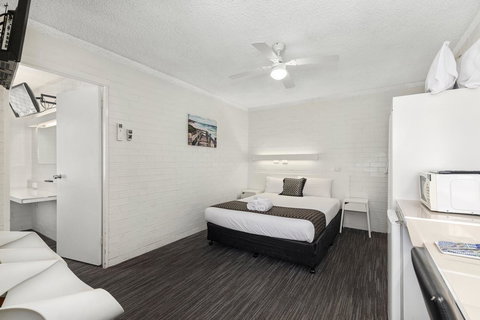 Coastal Bay Motel - Accommodation Rockhampton 16