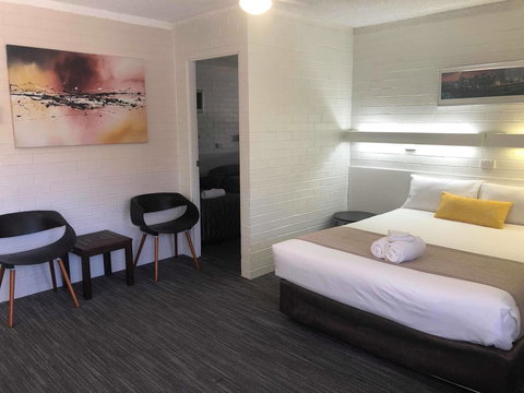 Coastal Bay Motel - Accommodation Rockhampton 20