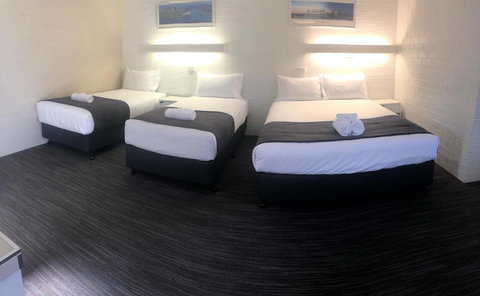 Coastal Bay Motel - Accommodation Rockhampton 18
