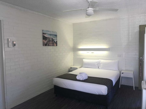 Coastal Bay Motel - Accommodation Rockhampton 19