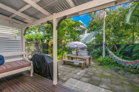 Gidget's Surf Shack - Accommodation Rockhampton 22