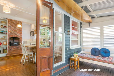 Gidget's Surf Shack - Accommodation Rockhampton 3