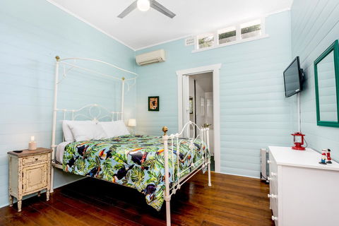 Gidget's Surf Shack - Accommodation Rockhampton 5