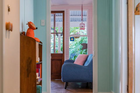 Gidget's Surf Shack - Accommodation Rockhampton 24