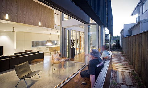Casuarina Beachfront House - Hostie Properties - Accommodation Rockhampton 7
