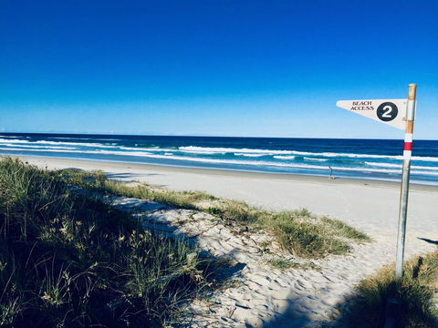 Casuarina Beachfront House - Hostie Properties - Accommodation Rockhampton 11