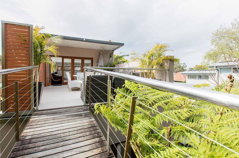 Family Surf House 5 Min Walk To Manly Beach - Accommodation Rockhampton 0