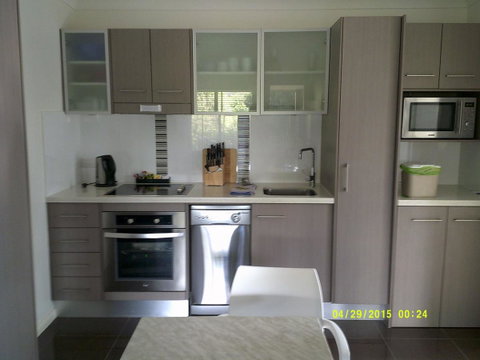 Pelican H2O One & Two Bedroom Apartments - Accommodation Rockhampton 16