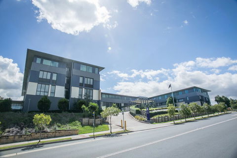 Alpha Hotel Eastern Creek - Accommodation Rockhampton 2