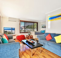 Sandy Toes Beach House Jervis Bay - 2min to Beach - Accommodation Rockhampton