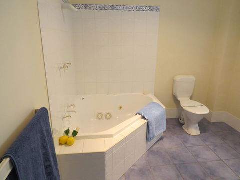 BlueWater Apartments - Accommodation Rockhampton 23