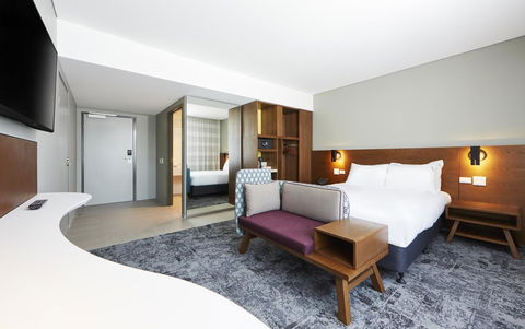 Holiday Inn Express Newcastle, An IHG Hotel - Accommodation Rockhampton 11