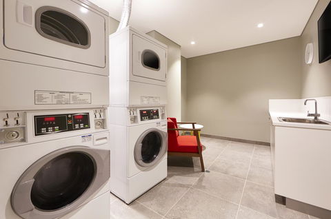 Holiday Inn Express Newcastle, An IHG Hotel - Accommodation Rockhampton 8