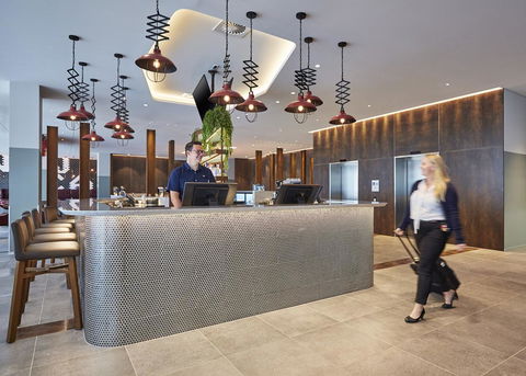Holiday Inn Express Newcastle, An IHG Hotel - Accommodation Rockhampton 0