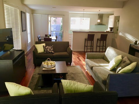 Encore Apartments - Accommodation Rockhampton 0