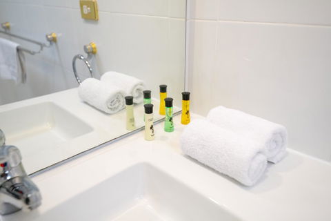 Castle Serviced Apartments - Accommodation Rockhampton 25