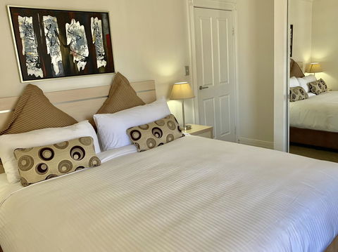 Castle Serviced Apartments - Accommodation Rockhampton 7