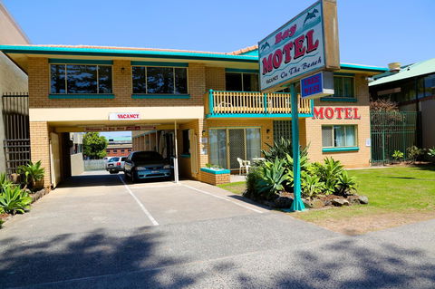Bay Motel - Accommodation Rockhampton 1