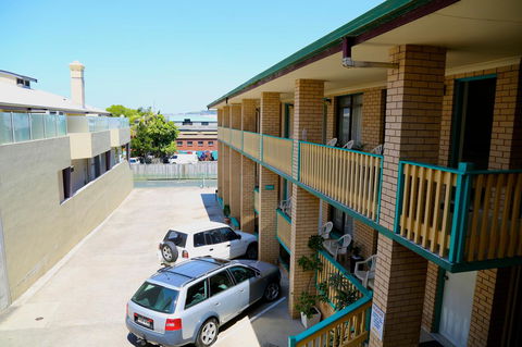 Bay Motel - Accommodation Rockhampton 2
