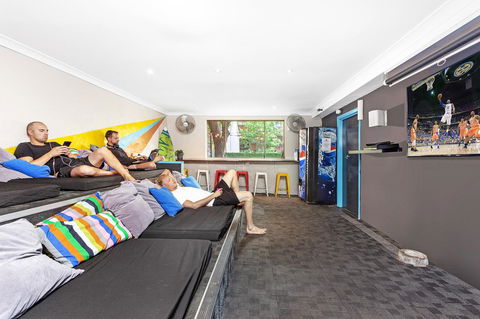 Summer House Kings Cross - Accommodation Rockhampton 9
