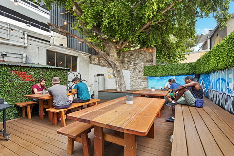 Summer House Kings Cross - Accommodation Rockhampton 0