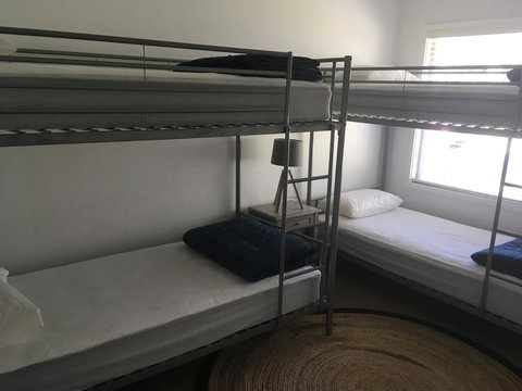 Tomaree Lodge - Accommodation Rockhampton 4