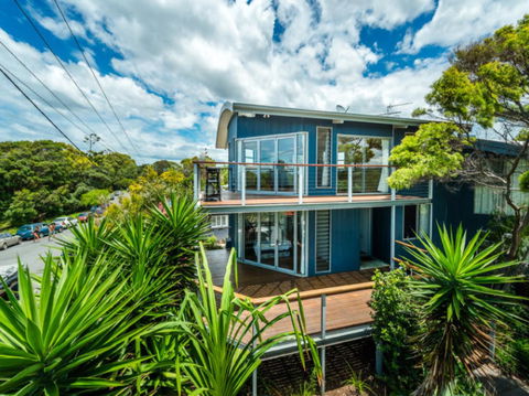 Valla's Beach House - Accommodation Rockhampton 6