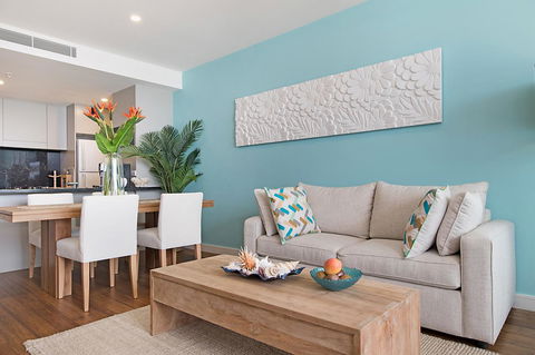 Arena Luxury Beachfront Apartment - Accommodation Rockhampton 34