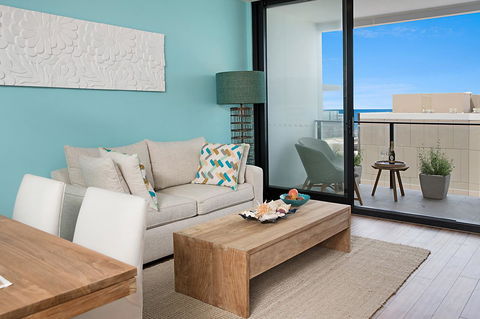 Arena Luxury Beachfront Apartment - Accommodation Rockhampton 44