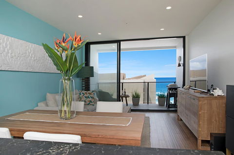 Arena Luxury Beachfront Apartment - Accommodation Rockhampton 23