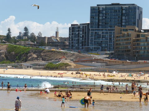 Arena Luxury Beachfront Apartment - Accommodation Rockhampton 10