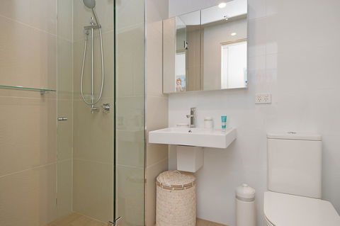 Arena Luxury Beachfront Apartment - Accommodation Rockhampton 42