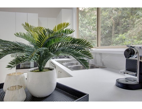 Large, Stylish And Quiet Penthouse Steps From Surf - Accommodation Rockhampton 16