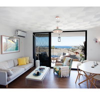 Ocean views and sea breezes over Bondi Beach - Accommodation Rockhampton