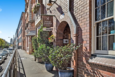 Sydney Harbour Bed And Breakfast - Accommodation Rockhampton 0