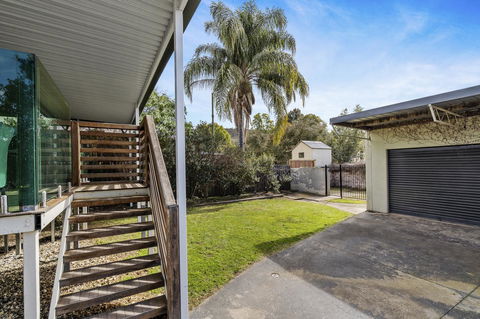 The Spa Cottage With HotTub, Netflix & Stan - Accommodation Rockhampton 21