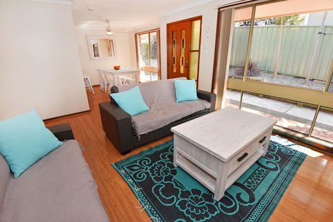 Hopetoun Villa - Accommodation Rockhampton 0