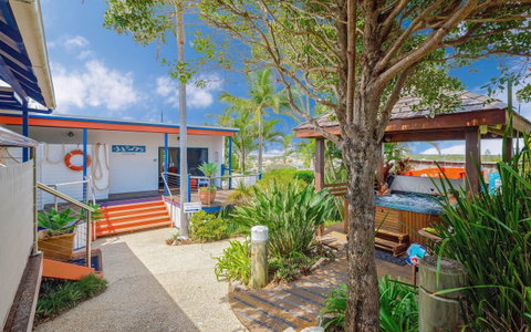 Coast Yamba - Adults Only - Accommodation Rockhampton 4