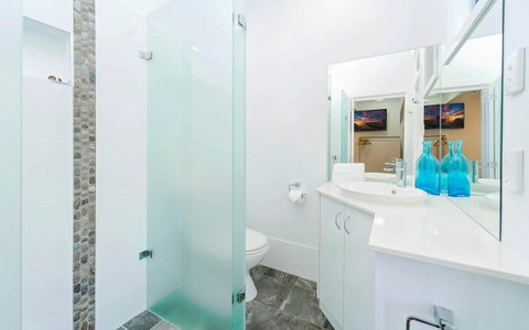 Coast Yamba - Adults Only - Accommodation Rockhampton 9