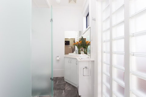 Coast Yamba - Adults Only - Accommodation Rockhampton 6