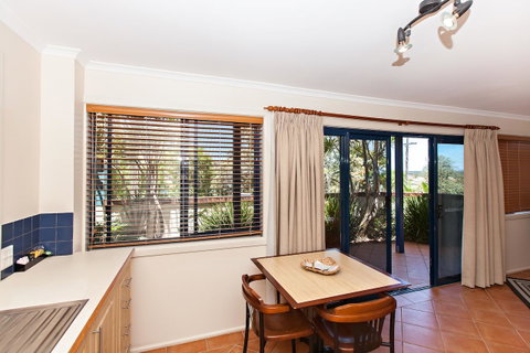 Coast Yamba - Adults Only - Accommodation Rockhampton 32