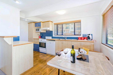 Coast Yamba - Adults Only - Accommodation Rockhampton 8