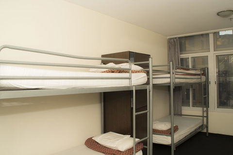 790 On George Backpackers - Accommodation Rockhampton 1