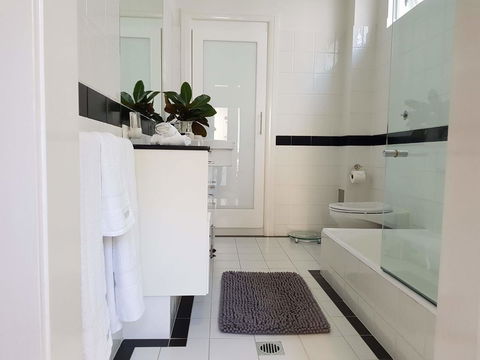 Private Room - Luxury Mosman Home - Accommodation Rockhampton 20