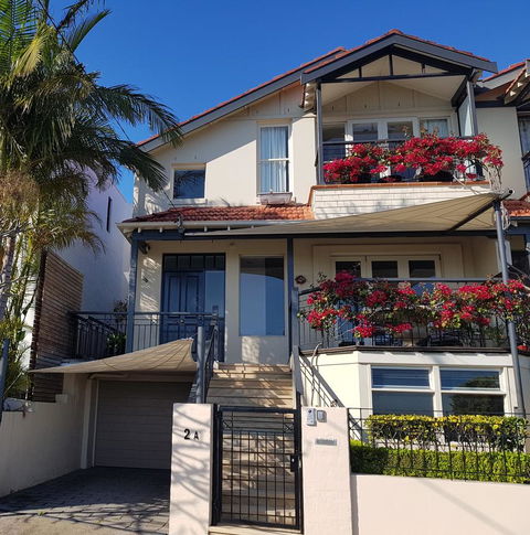 Private Room - Luxury Mosman Home - Accommodation Rockhampton 4